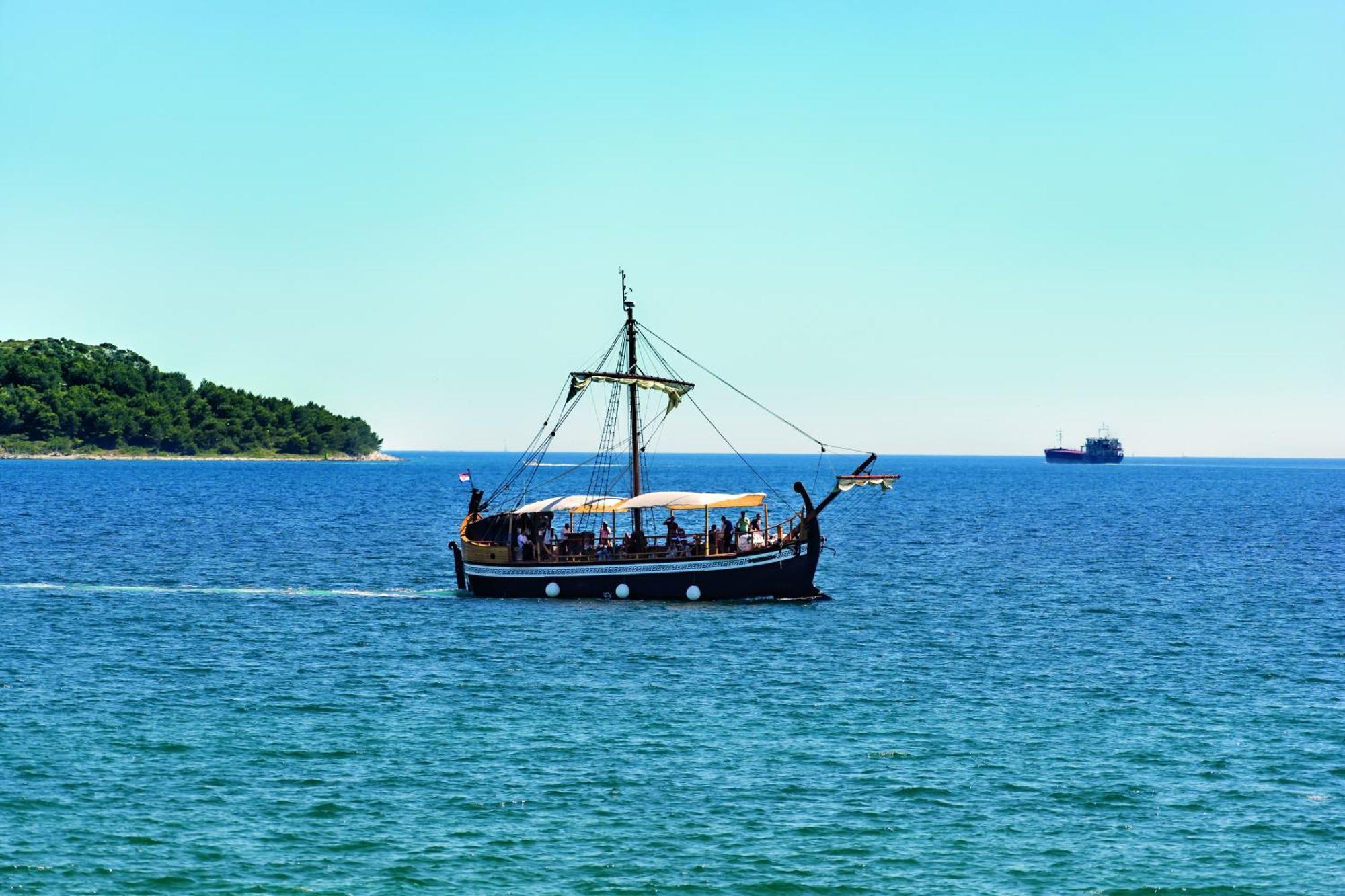 Deluxe Beach Mobile Homes Sibenik Bagian luar foto